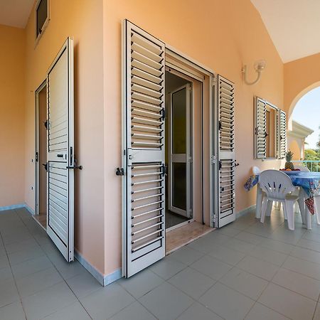 Mare Azzurro Lejlighedshotel Cardedu Eksteriør billede